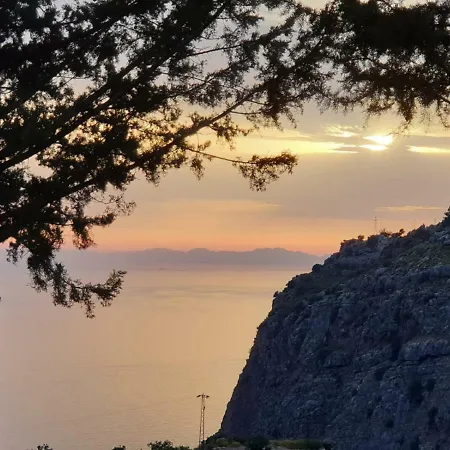 Baharoglu Life House Faralya بيت خشبي *