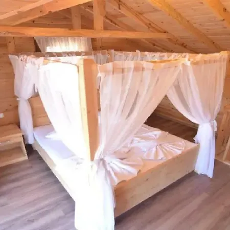 Baharoglu Life House Faralya بيت خشبي